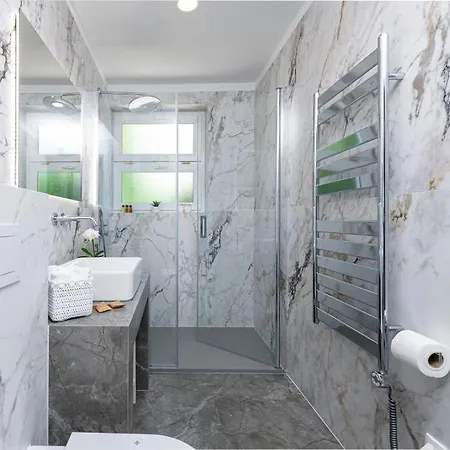 Adriatic Azure Apartment