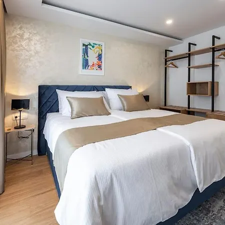 Adriatic Azure Apartment *